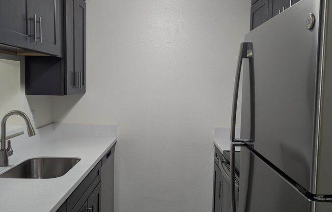 1 bed, 1 bath, 610 sqft, $1,695, Unit B106