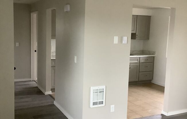 2 beds, 1 bath, 950 sqft, $1,495, Unit Apt 3