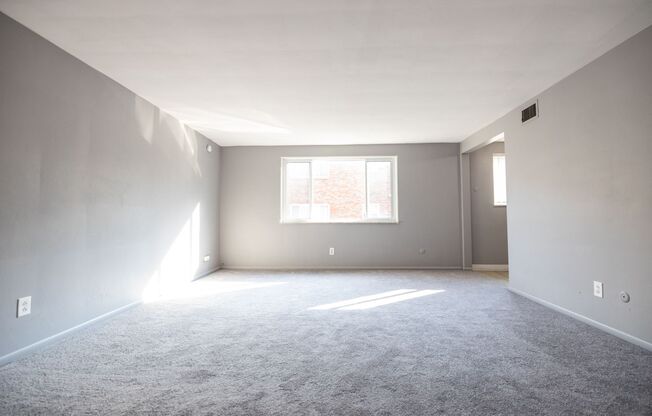 Broadway Manor Apartments