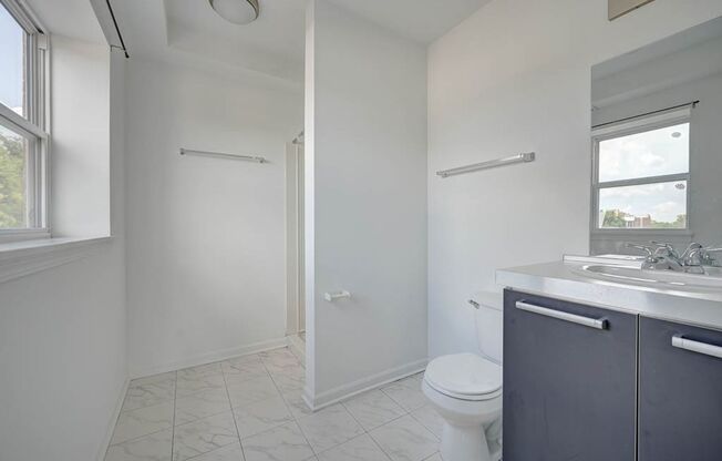 2 beds, 2 baths, $2,125, Unit 3A