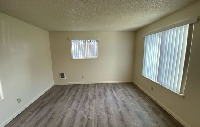 1 bed, 1 bath, 510 sqft, $1,095, Unit 3817 24th Pl NE