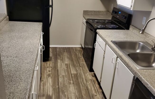 3 beds, 2 baths, 1,275 sqft, $1,375, Unit 2075