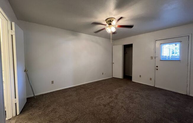 2 beds, 2 baths, 1,000 sqft, $1,315, Unit 411