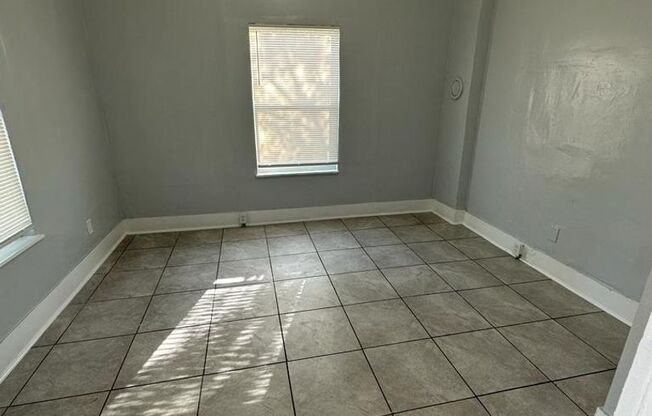 Fully renovated 2/1 single family residence available for immediate rent!