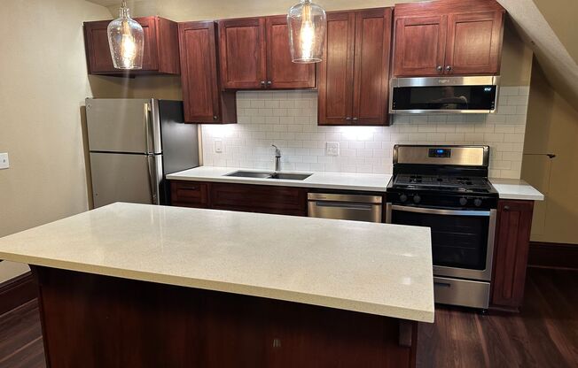 1 bed, 1 bath, 800 sqft, $1,495, Unit #8