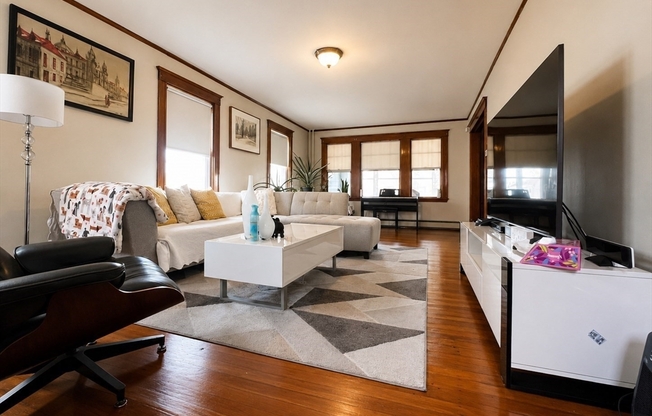 85 WALNUT ST