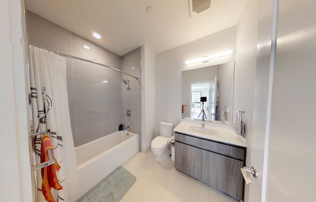 3 beds, 2 baths, 1,087 sqft, $6,000, Unit 329