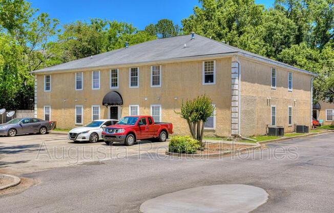940 STEVENS CRK RD