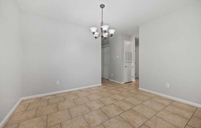 Beautiful Townhome 2Bed/ 1 Bath