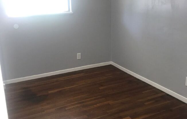 3 beds, 1 bath, $1,565