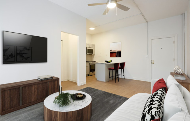 1 bed, 2 baths, 675 sqft, $1,250, Unit 108