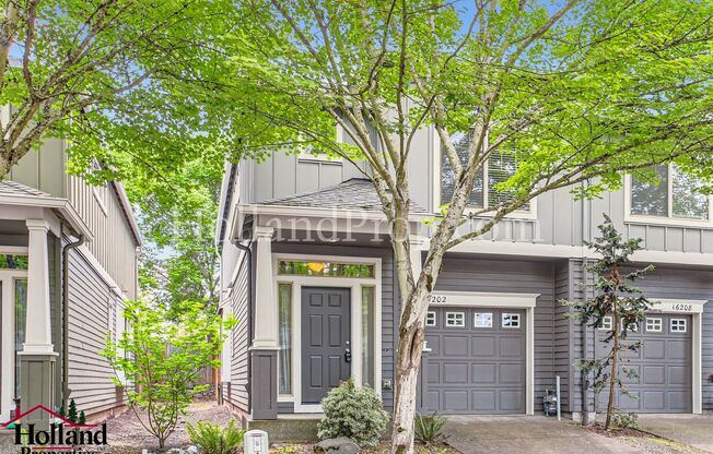 NEW PRICE! Charming 3-Bedroom Home Near Pacific Highway – Prime Location & Comfort!