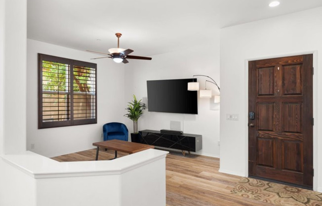 121 ALHAMBRA