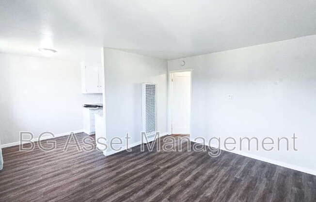 1333 MARKET AVE