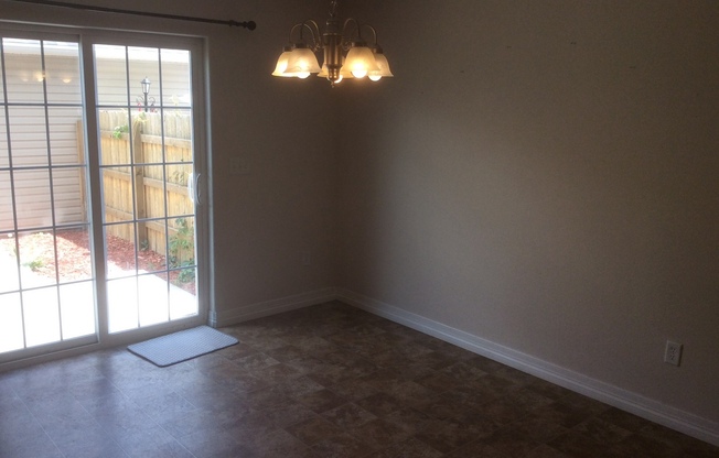5 BEDROOM, 4 BATHROOM TOWNHOUSE WITH 2 CAR DETACHED GARAGE