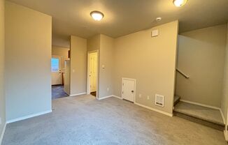 2 beds, 1.5 baths, 1,009 sqft, $1,595, Unit C