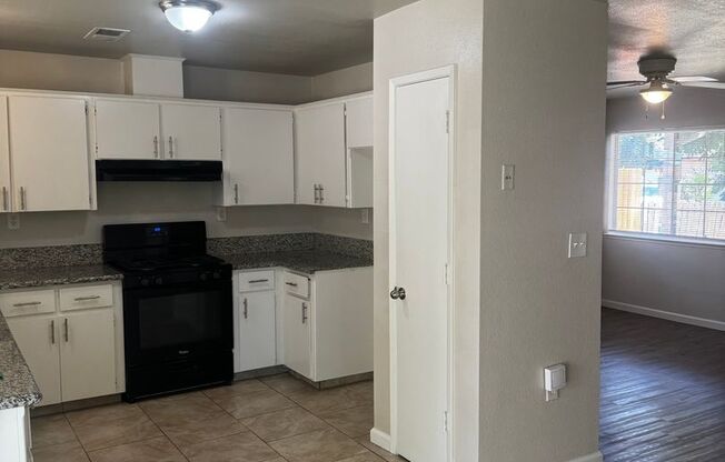 3 beds, 2 baths, $1,425