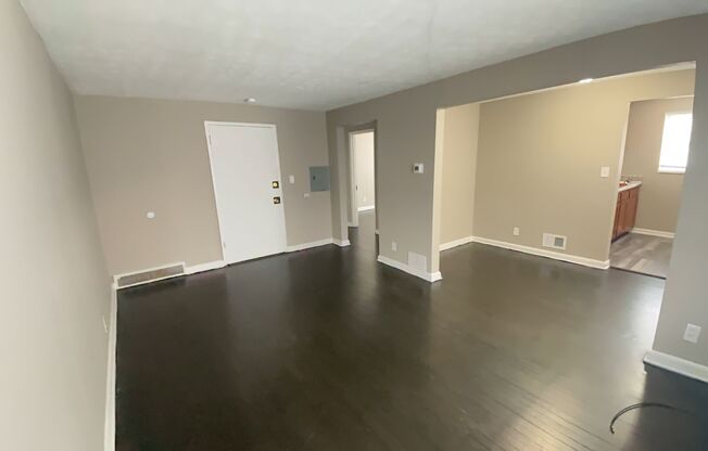 2 beds, 1 bath, $795, Unit #12