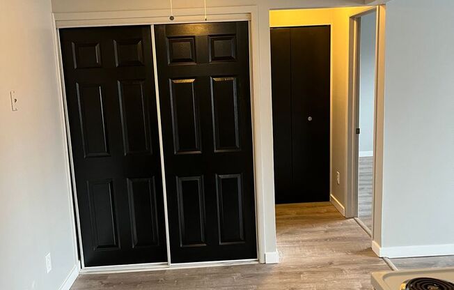 1 bed, 1 bath, 750 sqft, $999, Unit Unit 4