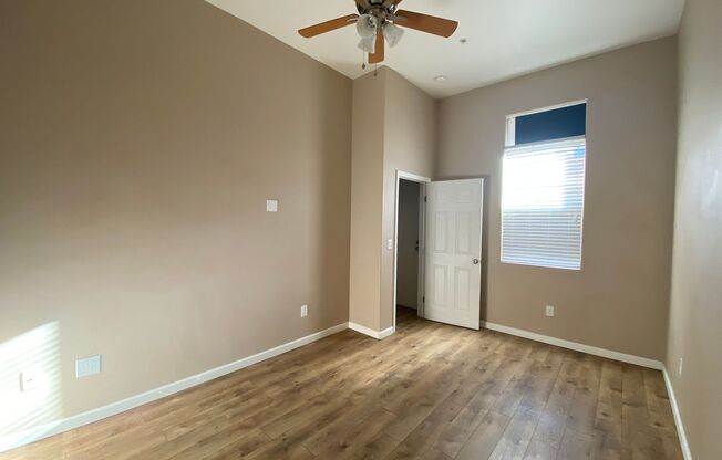 2 beds, 1 bath, $1,900, Unit # 12