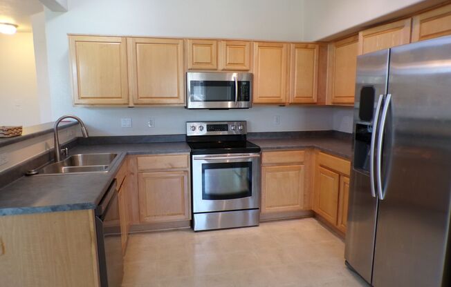 Spacious 2-Bed, 2.5-Bath Condo in Cherry Creek School District – Prime Location!