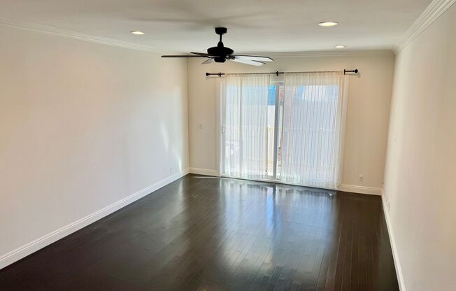 Top Floor 1 bedroom apartment Hermosa Beach