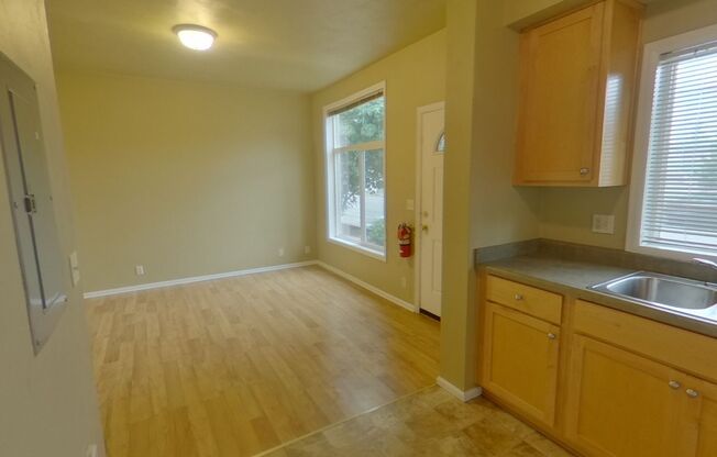 2 beds, 1 bath, $1,625, Unit 1