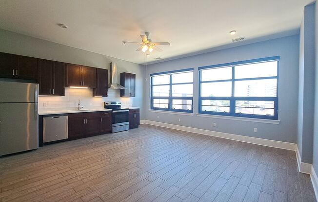 2 beds, 2 baths, 1,001 sqft, $2,250, Unit Unit 312