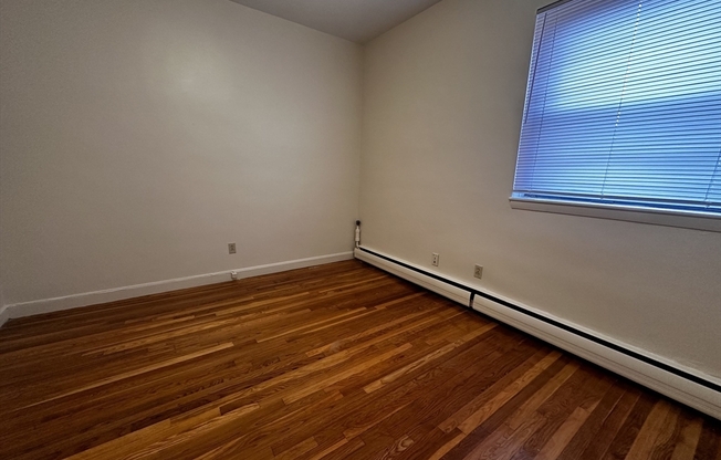 1 bed, 1 bath, 500 sqft, $2,400, Unit 45