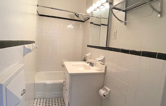 97 LEXINGTON AVE