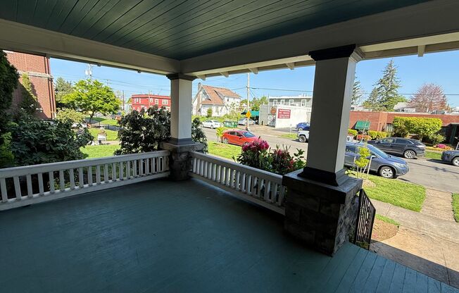 Charming Craftsman in the Heart of Alameda – Timeless Character 4 bed 1.5 bath Pets ok