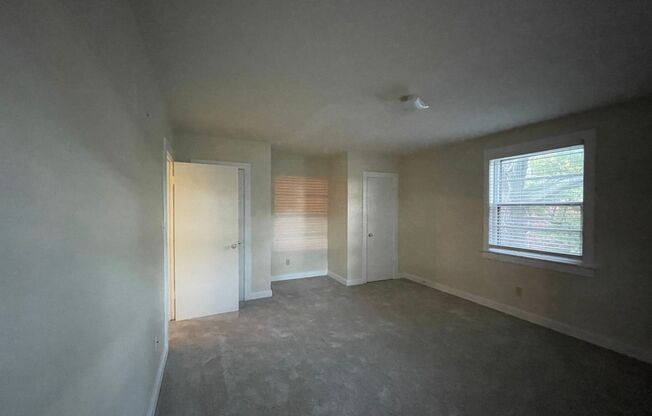 1 bed, 1 bath, 880 sqft, $975, Unit Unit 8