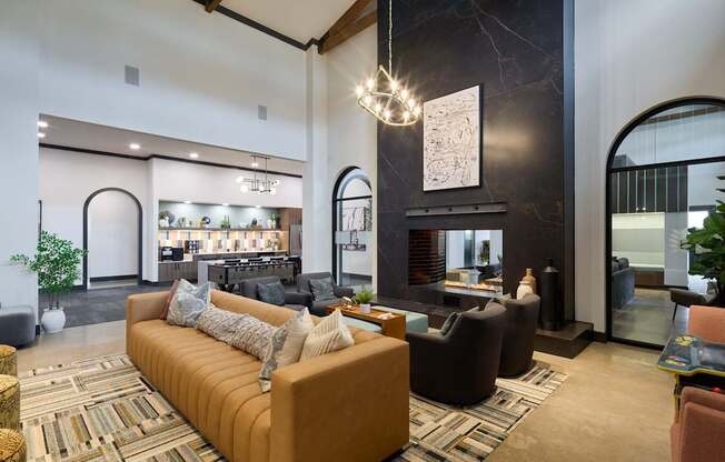 MODERN
APARTMENTS
IN DFW