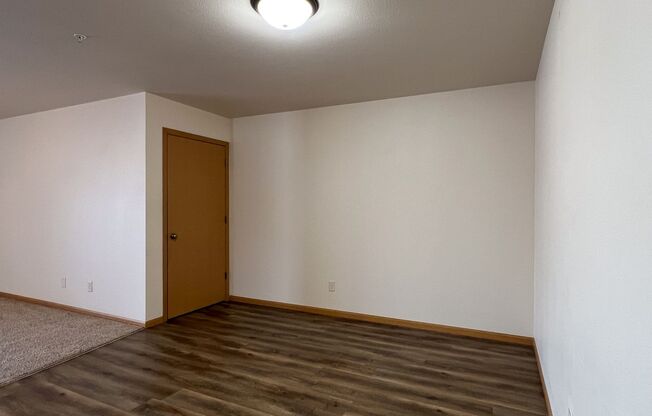 2 beds, 1 bath, 1,248 sqft, $1,430, Unit ML 530-04