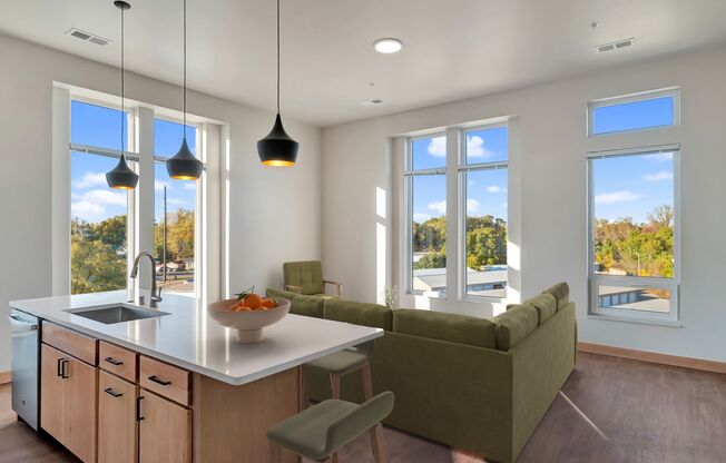 2 beds, 2 baths, 1,026 sqft, $2,475, Unit 302