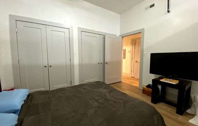 1 bed, 1 bath, 823 sqft, $1,795, Unit 1432-010
