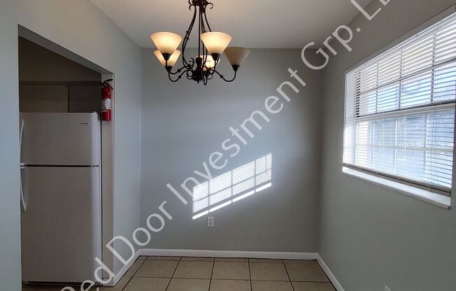 Spacious 2/1 Downstairs Condo - minutes from Downtown Leesburg