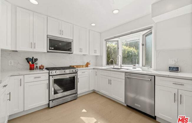 13082 Mindanao Way