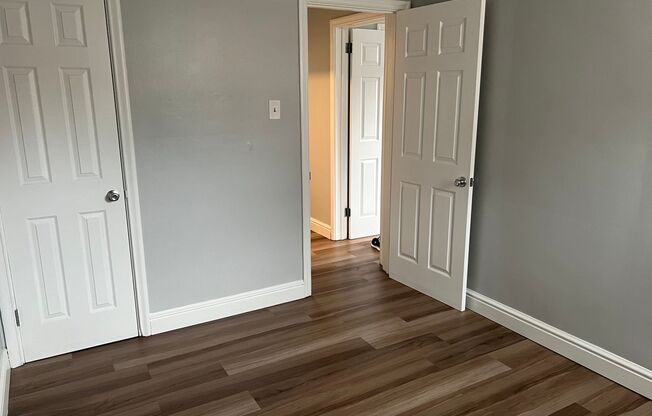 3 beds, 1 bath, 1,000 sqft, $2,199, Unit 6224 Fifth Ave. #210H