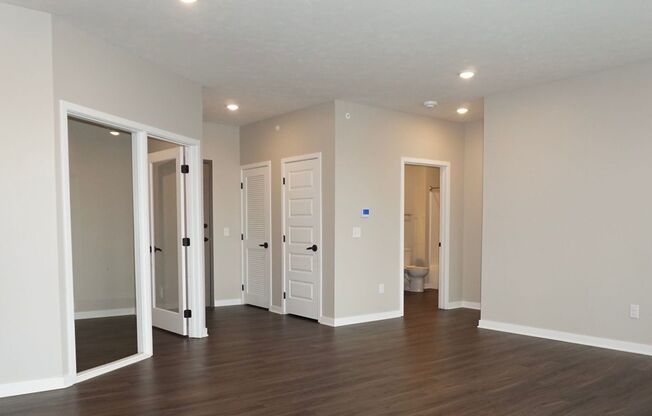1 bed, 1 bath, 895 sqft, $1,399, Unit 404