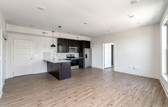 2 beds, 2 baths, $1,750, Unit 1050 N 4th St. Apt. 301