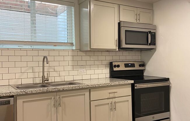 1 bed, 1 bath, 733 sqft, $1,024, Unit 2034