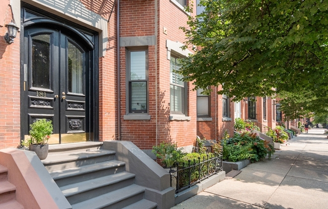 181 WARREN AVE