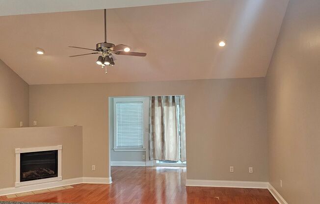 2 beds, 2 baths, $1,825