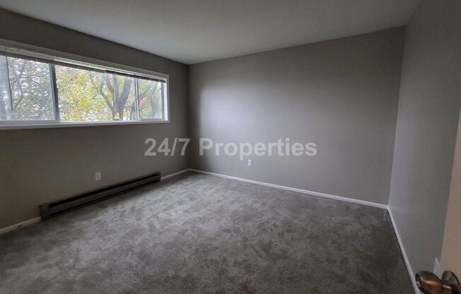 2 beds, 2 baths, $1,895, Unit Unit 4