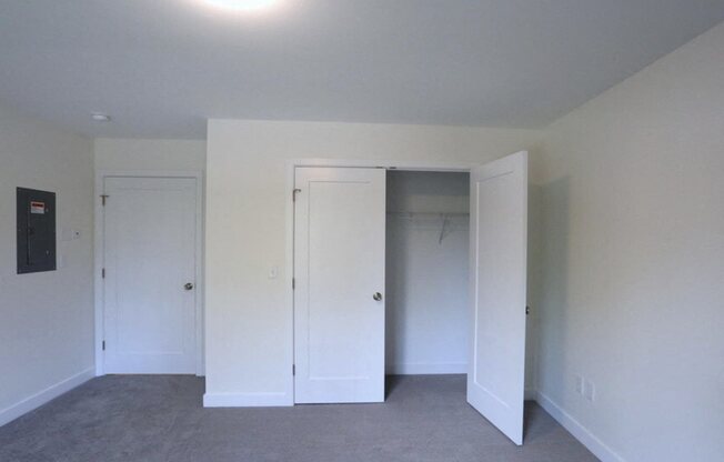 1 bed, 1 bath, 745 sqft, $2,195