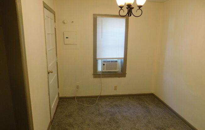 2 beds, 1 bath, $675