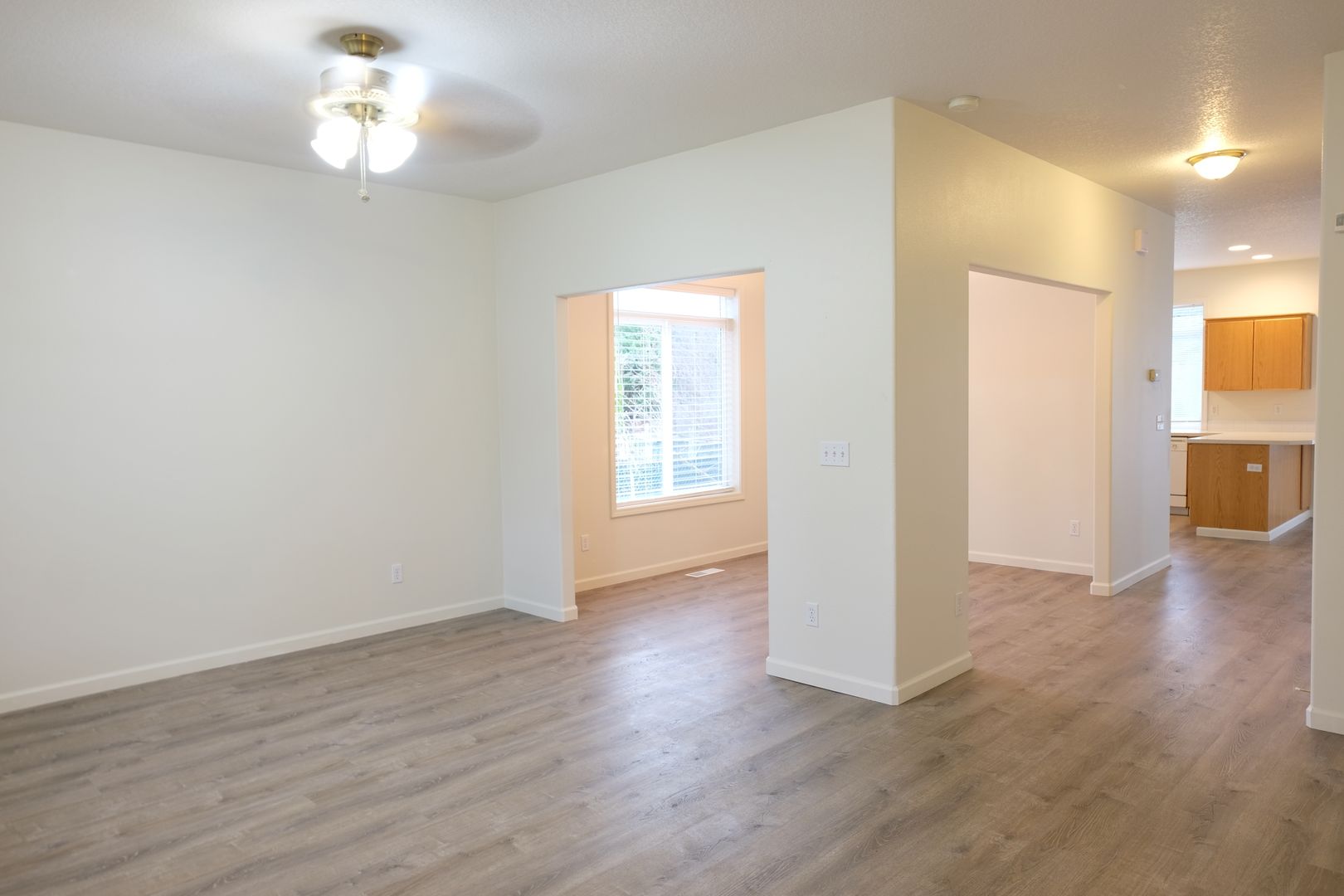 ***REST OF DECEMBER FREE***⭐ Your Dream Rental: Large, Serene Home with Fenced Yard⭐