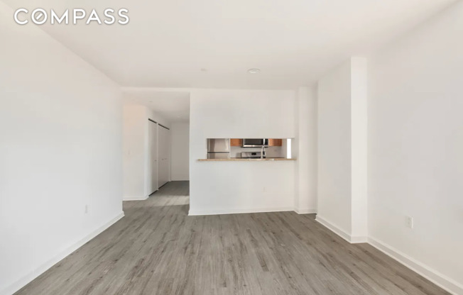 2 beds, 2 baths, $9,000, Unit 32C