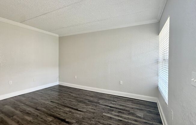 1 bed, 1 bath, 439 sqft, $1,095